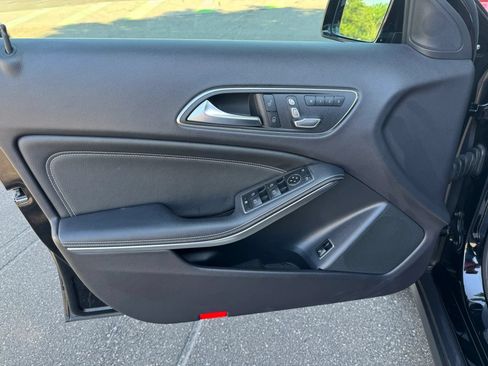 Used 2019 Mercedes-Benz GLA 250 4MATIC image 18