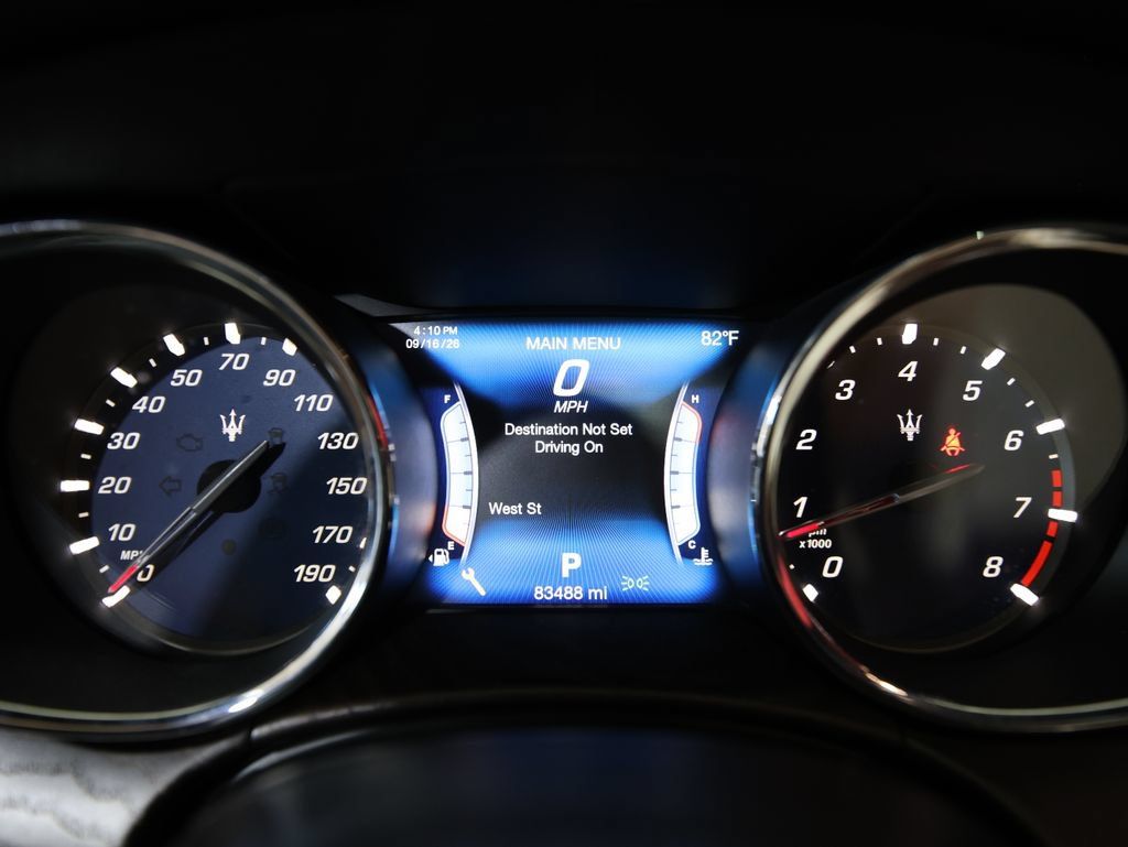 Used 2017 Maserati Quattroporte S RWD image 17