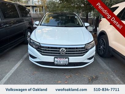 Used 2021 Volkswagen Jetta SE w/ SE Cold Weather Package
