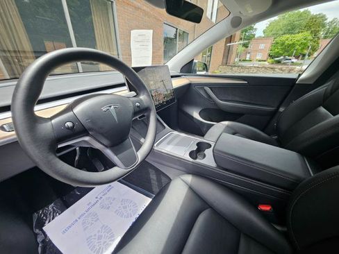 Used 2023 Tesla Model Y Long Range AWD/4WD image 38