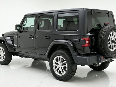 Used 2025 Jeep Wrangler Unlimited Sport AWD/4WD image 9