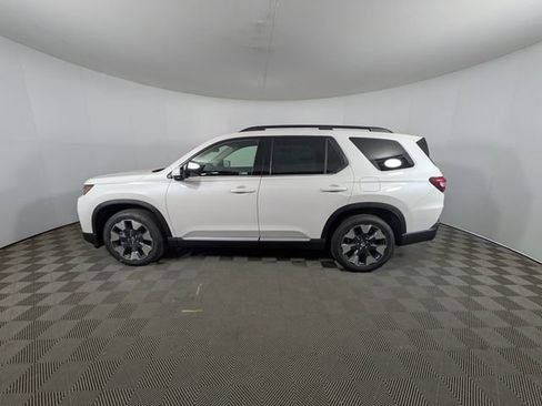 New 2026 Honda Pilot Touring image 18