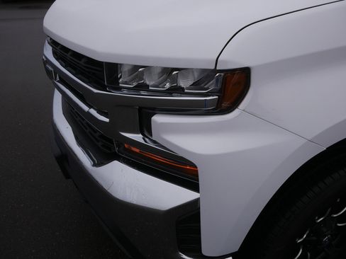 Used 2020 Chevrolet Silverado 1500 LT w/ All-Star Edition image 15