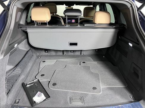 Certified 2025 Porsche Cayenne AWD/4WD image 15