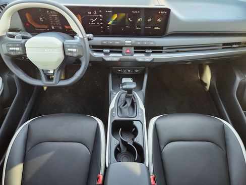 New 2026 Kia K4 GT-Line image 18