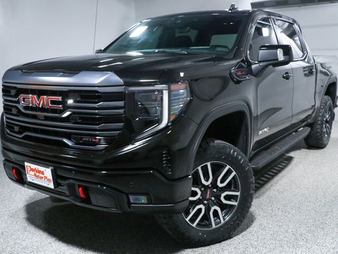 Used 2024 GMC Sierra 1500 AT4 w/ Technology Package AWD/4WD image 35