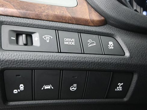 Used 2018 Hyundai Santa Fe Sport w/ 2.0T Ultimate Tech Package 05 image 21