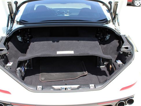 Used 2017 Ferrari California T image 53