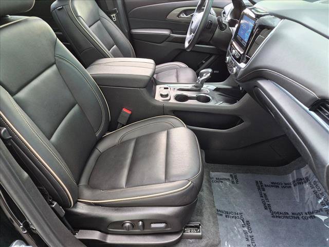 Used 2023 Chevrolet Traverse Premier FWD image 23