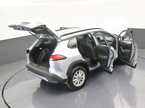 Used 2023 Toyota Corolla Cross LE image 63