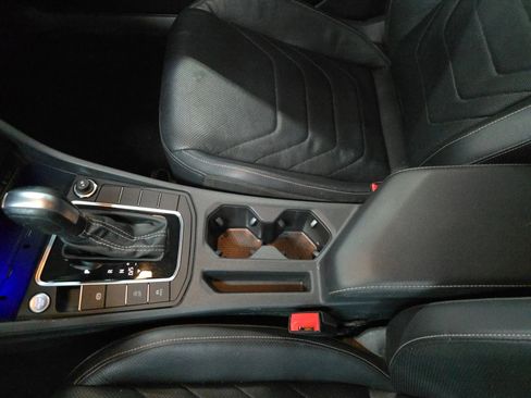 Used 2021 Volkswagen Jetta SEL Premium image 36