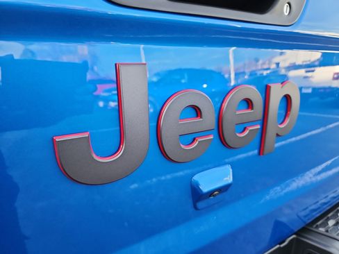 New 2026 Jeep Gladiator Rubicon AWD/4WD image 24