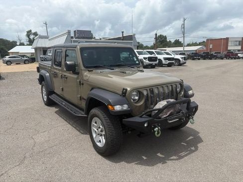 Used 2020 Jeep Gladiator Sport w/ Quick Order Package 24S AWD/4WD image 8