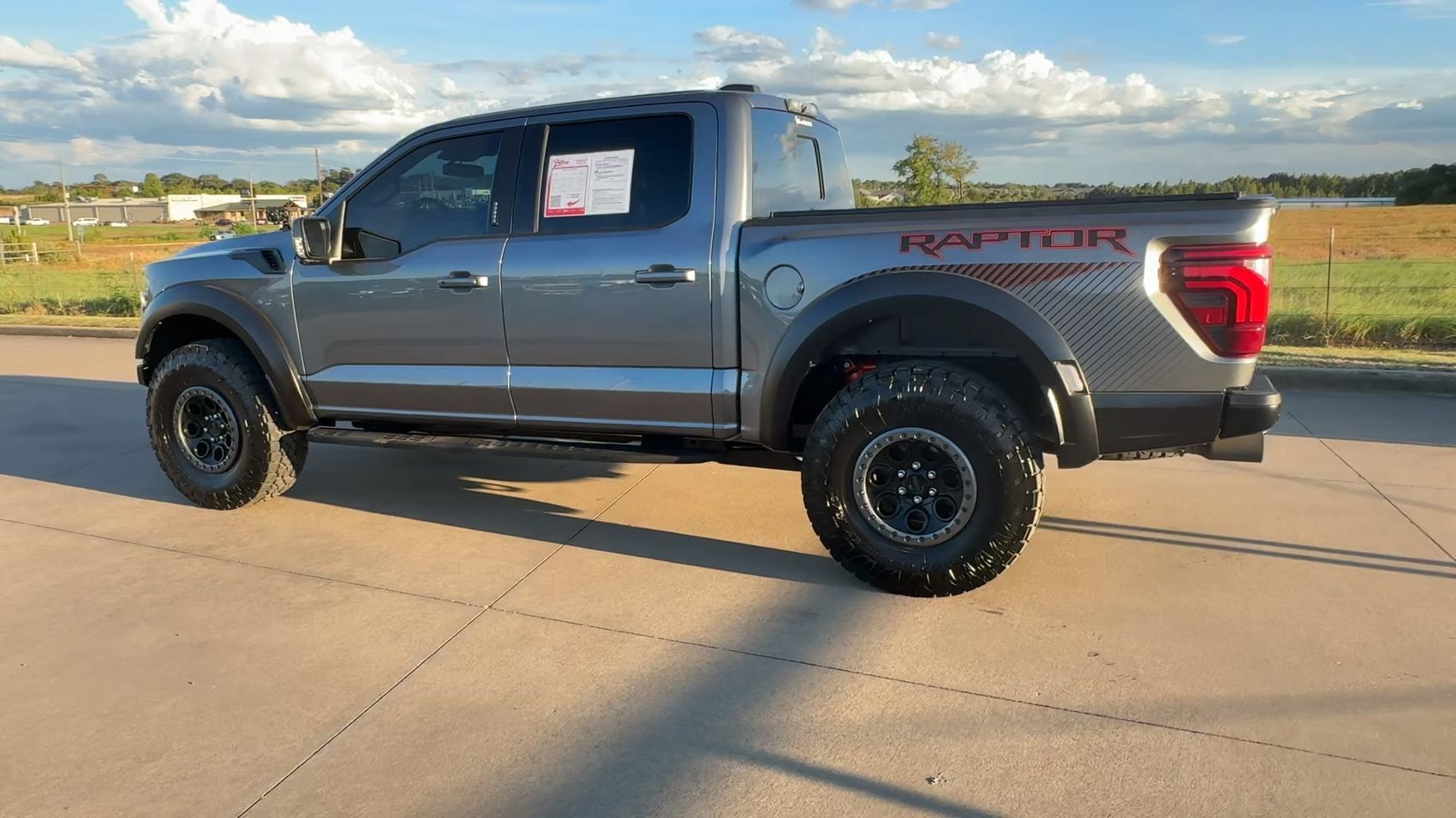 Used 2024 Ford F150 Raptor AWD/4WD image 5