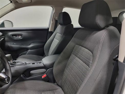 Certified 2025 Honda HR-V LX image 14