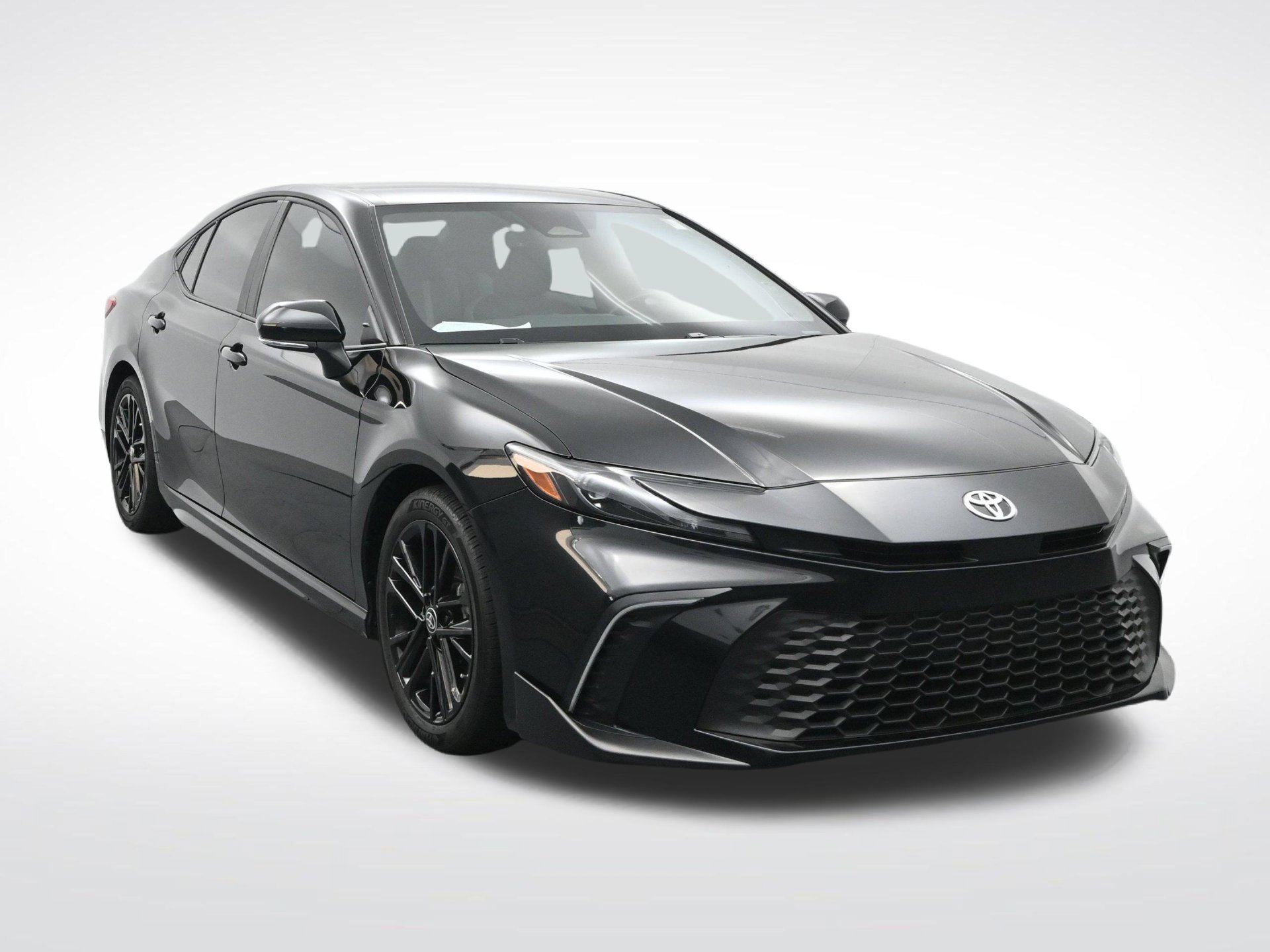Used 2025 Toyota Camry SE w/ Multimedia Upgrade Package FWD image 3