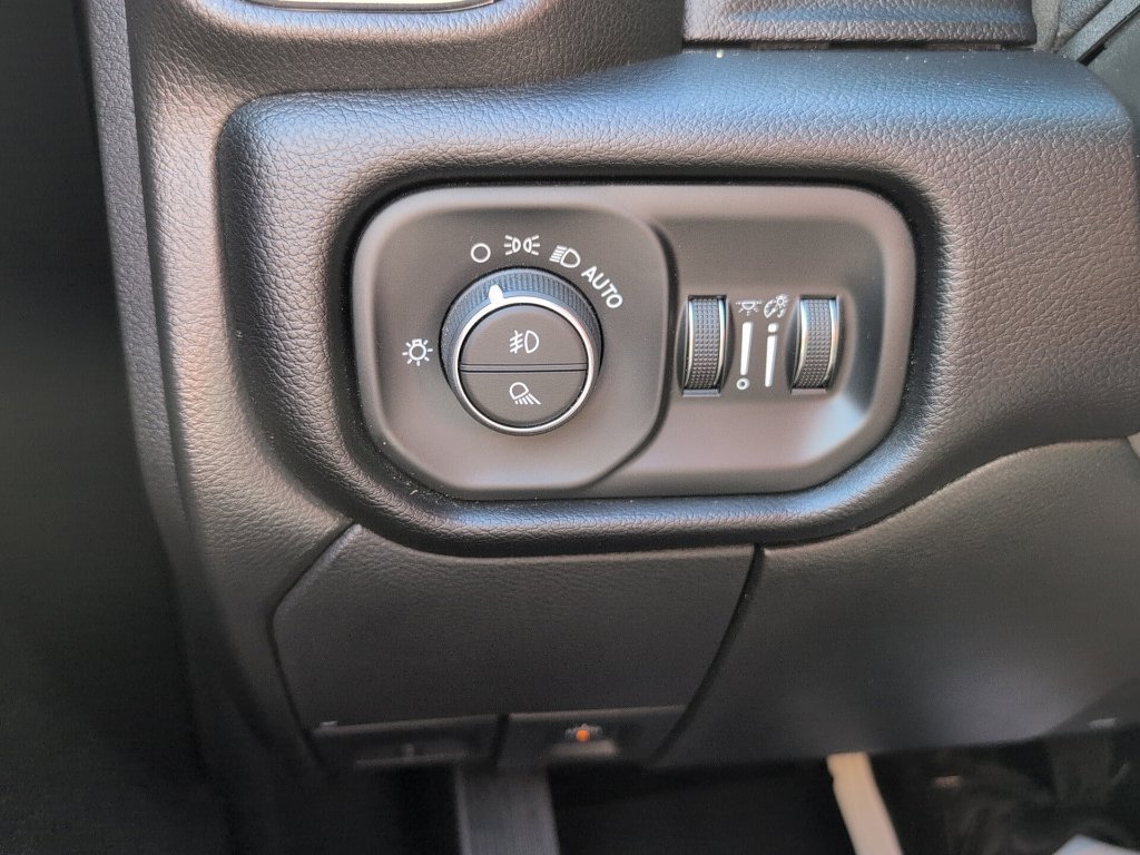 Used 2024 RAM 2500 Laramie w/ Night Edition AWD/4WD image 24