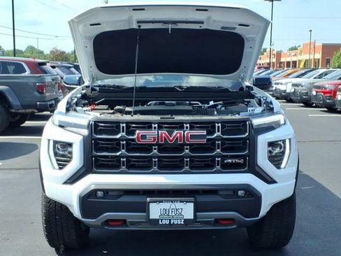 Used 2025 GMC Canyon AT4 w/ Nightfall Edition AWD/4WD image 31