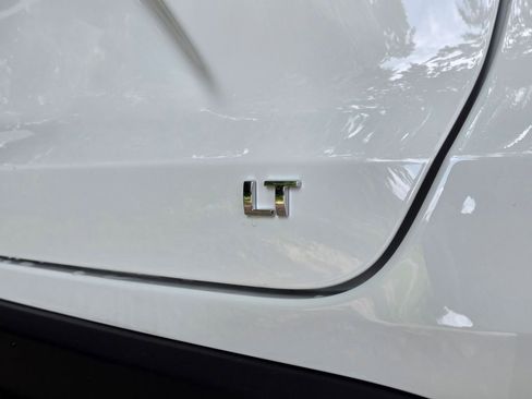 New 2026 Chevrolet Trax LT w/ LT Convenience Package FWD image 6