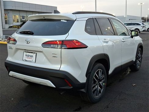 New 2026 Toyota Corolla Cross XLE image 5