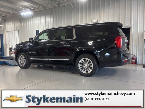 Used 2021 GMC Yukon XL SLT image 4