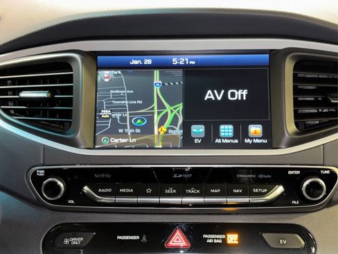 Used 2019 Hyundai Ioniq Limited image 23