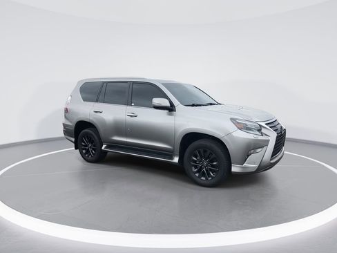 Used 2023 Lexus GX 460 Premium image 2