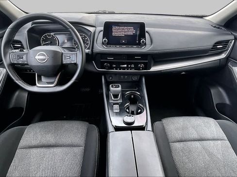 Used 2025 Nissan Rogue SV AWD/4WD image 14