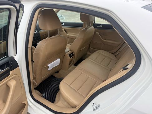 Used 2009 Volkswagen Jetta SE image 15