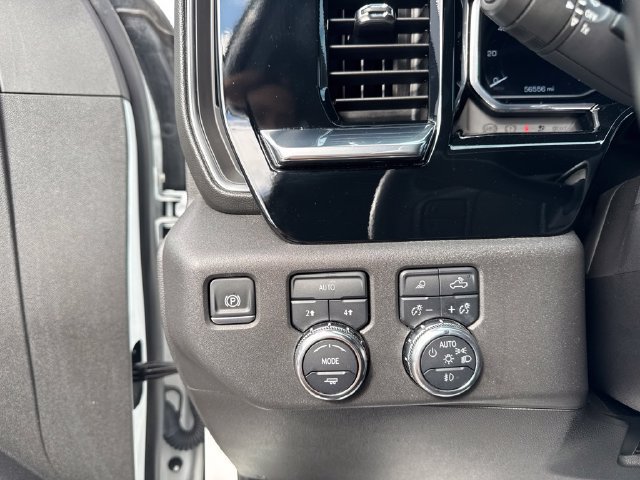 Used 2025 GMC Sierra 1500 SLT AWD/4WD image 13