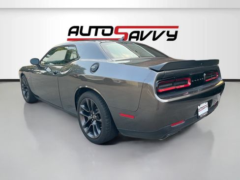 Used 2022 Dodge Challenger R/T Scat Pack RWD image 5