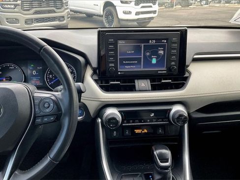 Used 2021 Toyota RAV4 AWD Hybrid image 6