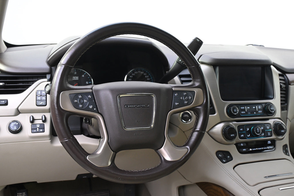 Used 2019 GMC Yukon Denali w/ Denali Ultimate Package AWD/4WD image 10