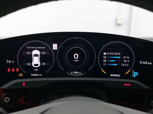 Certified 2022 Porsche Taycan 4S AWD/4WD image 21