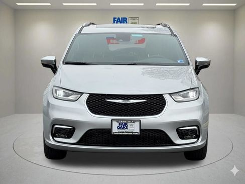 New 2026 Chrysler Pacifica Pinnacle FWD image 4