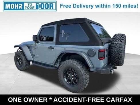Used 2025 Jeep Wrangler Sport AWD/4WD image 4