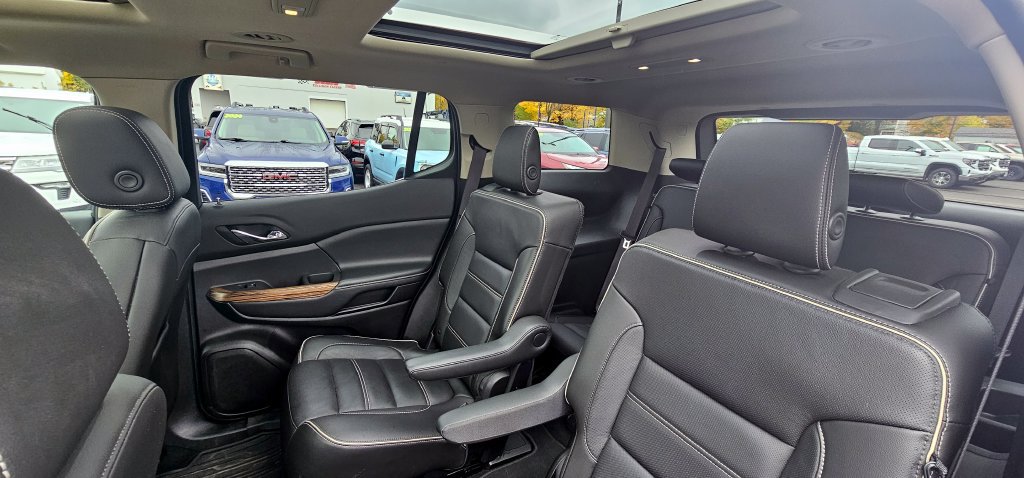 Used 2019 GMC Acadia Denali w/ Technology Package AWD/4WD image 30