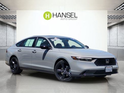 Used 2025 Honda Accord Sport image 1