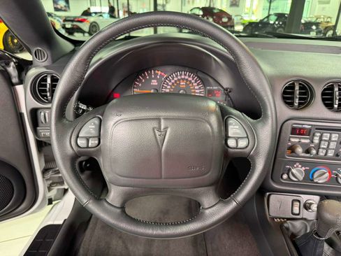 Used 1999 Pontiac Firebird Formula image 26