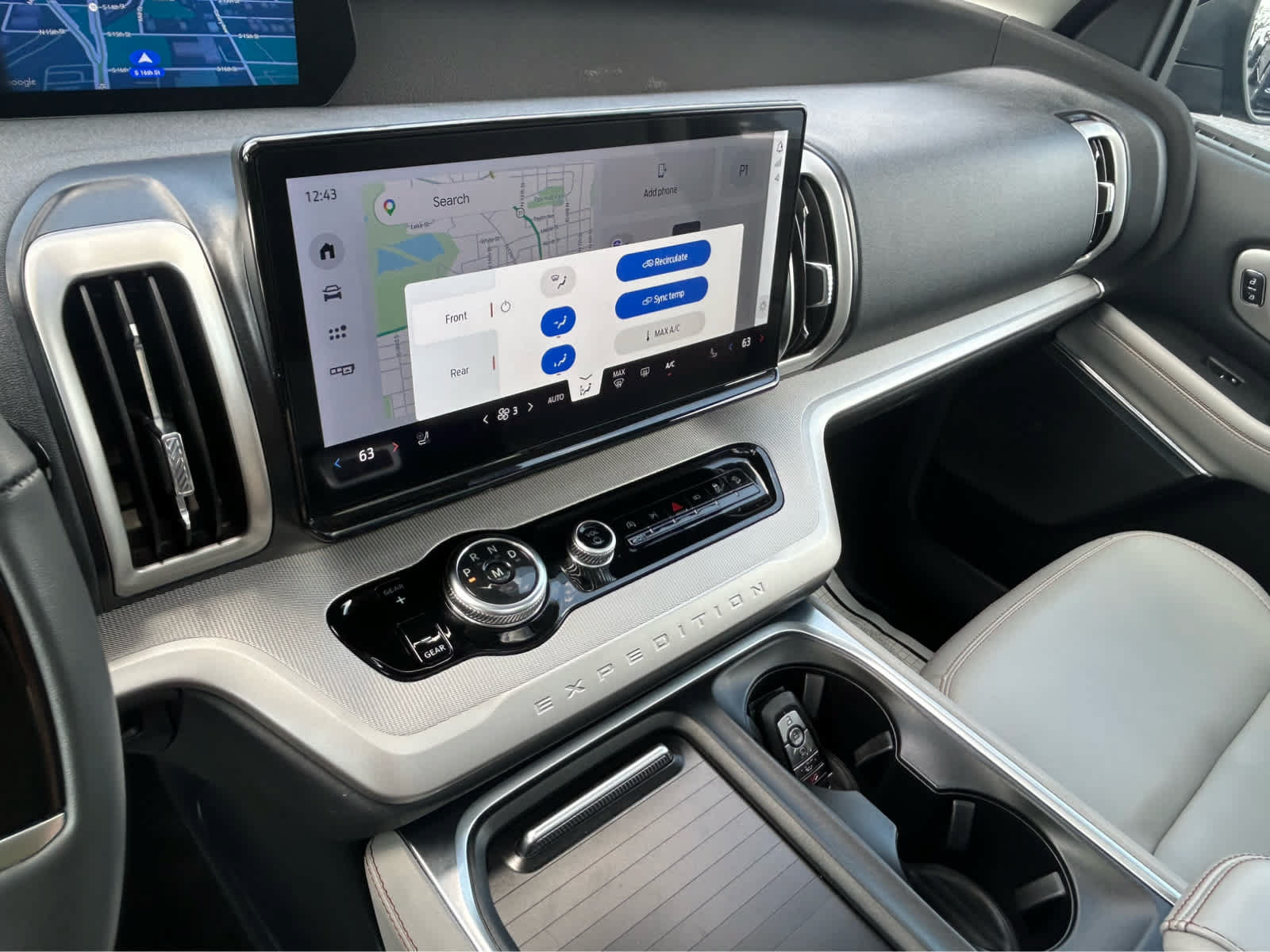 Certified 2025 Ford Expedition Active AWD/4WD image 35