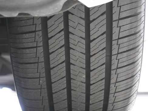 Used 2020 Chrysler Pacifica Touring-L Plus image 37