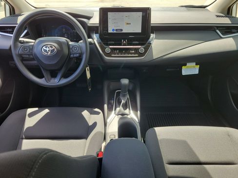 Used 2026 Toyota Corolla LE FWD image 12