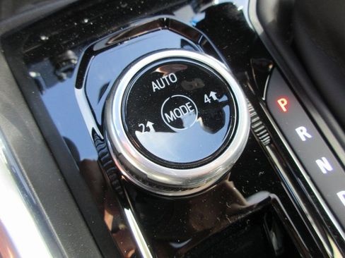 New 2026 GMC Canyon Elevation w/ Convenience Package image 20