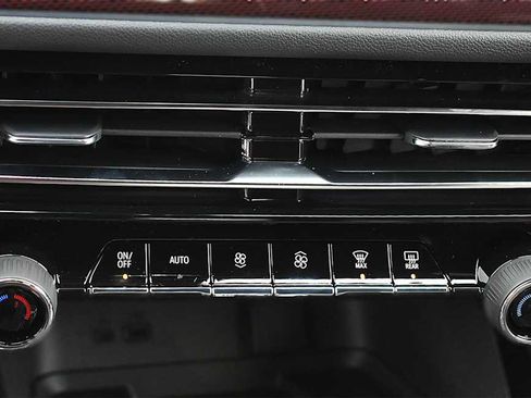 New 2026 Chevrolet Traverse RS image 23