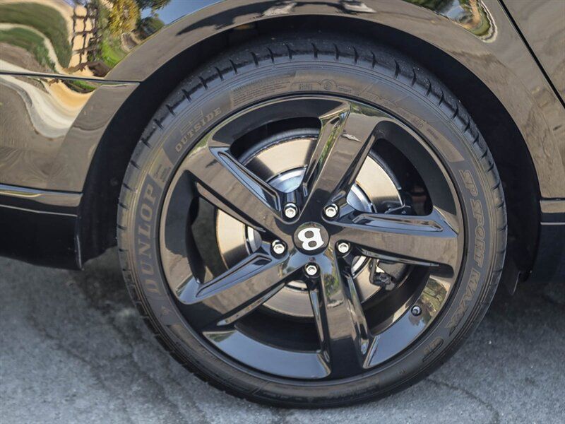 Used 2016 Bentley Mulsanne Speed RWD image 13