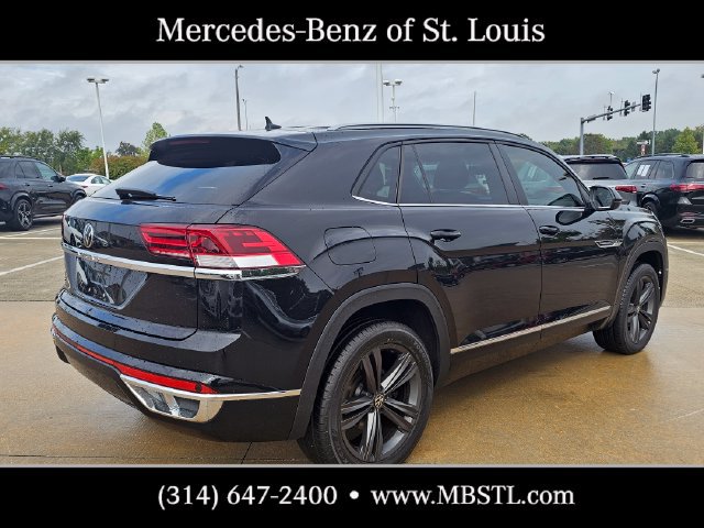 Used 2021 Volkswagen Atlas Cross Sport SE FWD image 3