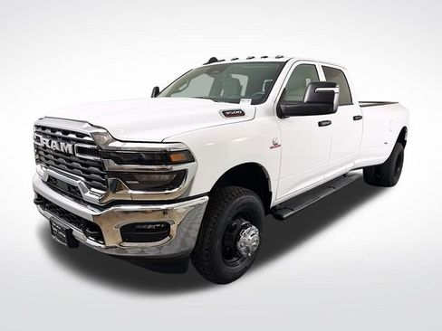 New 2026 RAM 3500 Tradesman image 3
