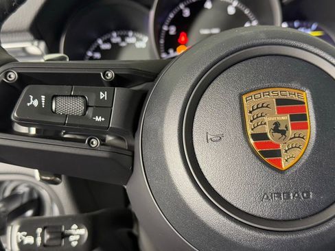 New 2026 Porsche Macan image 35