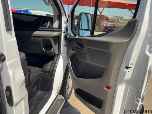 Used 2024 Ford Transit 250 Low Roof w/ Exterior Upgrade Package image 28