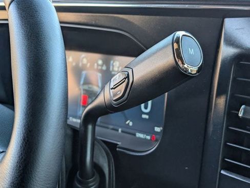 Used 2025 Ford F250 Lariat w/ Chrome Package image 18